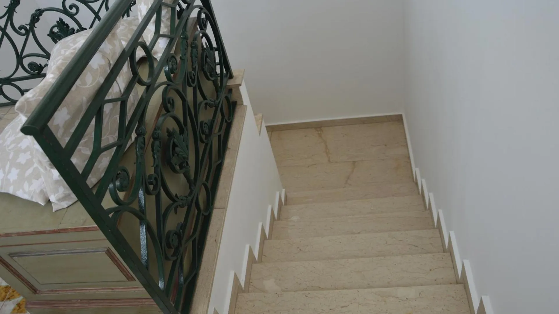I Colori Della Sicilia Noblesse Apartment Caltagirone 0*,  Italy